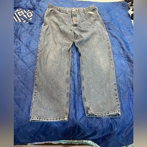 Men’s Wrangler Relaxed Fit Jeans